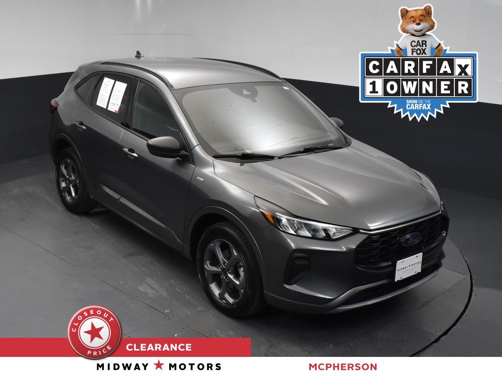 2023 Ford Escape ST-Line's photo