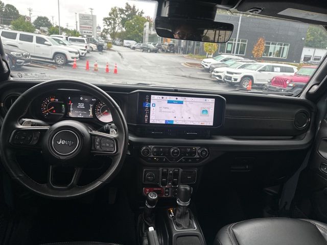 2024 Jeep Wrangler Rubicon 392 photo 6