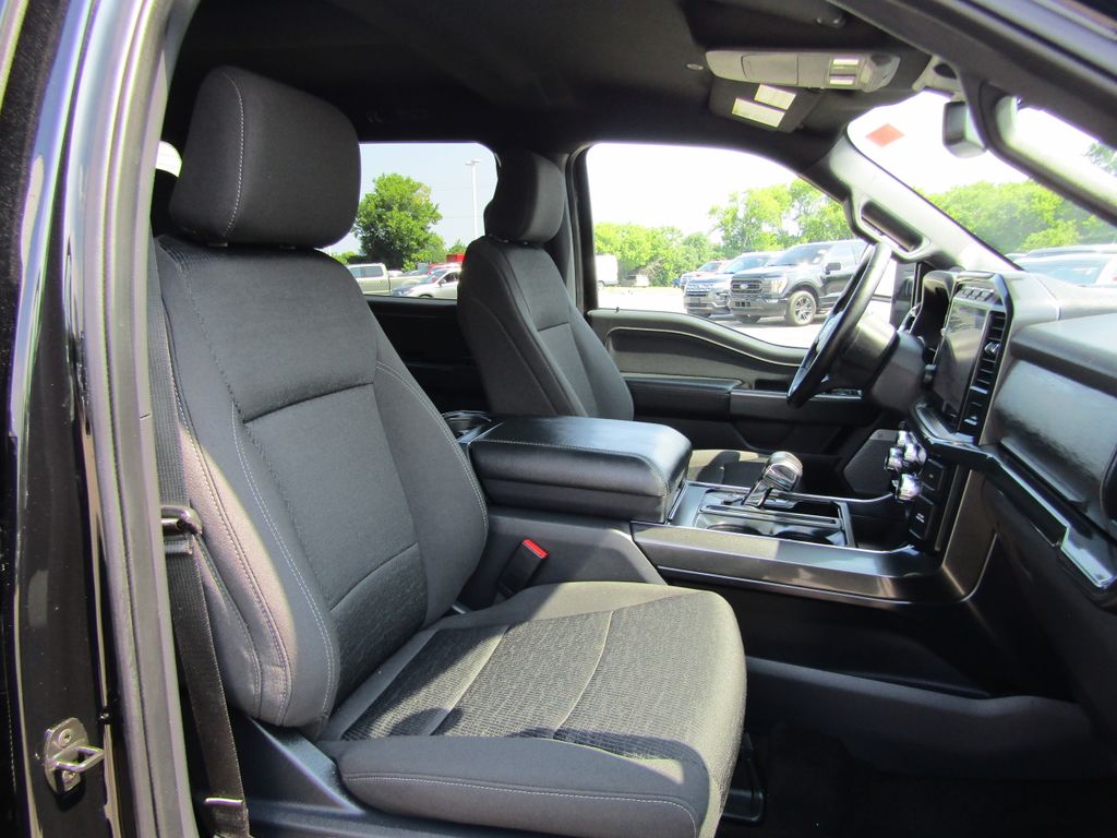 2023 Ford F-150 XLT photo 34