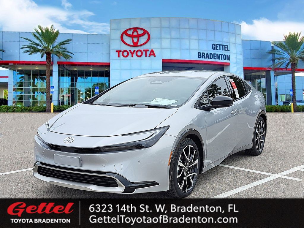 2026 Toyota Prius XSE's photo