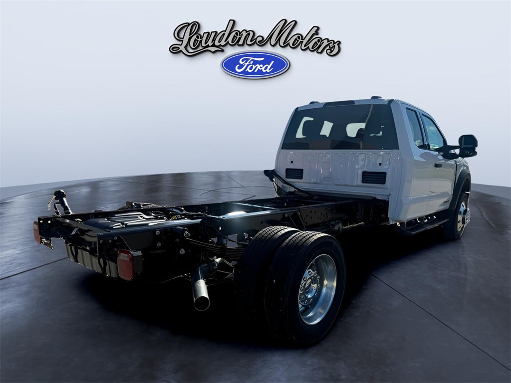 2024 Ford F-550 XLT photo 3