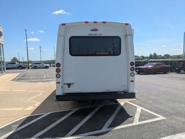2012 Ford E-350 photo 4