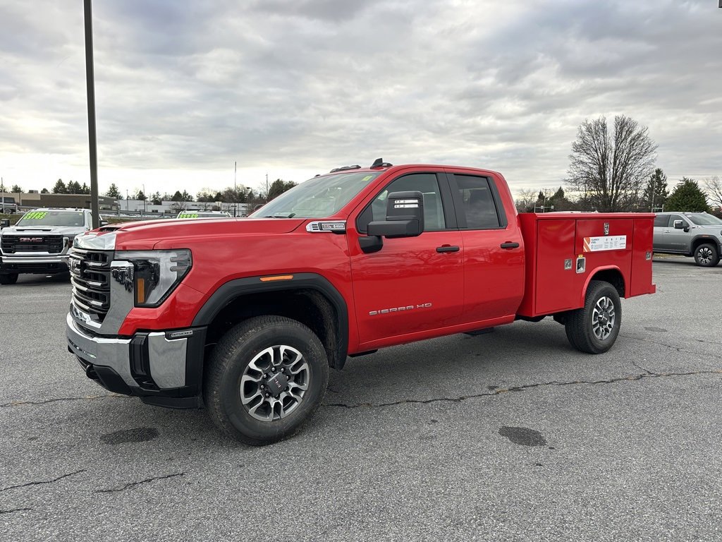 2025 Gmc Sierra 3500 HD Pro photo 2