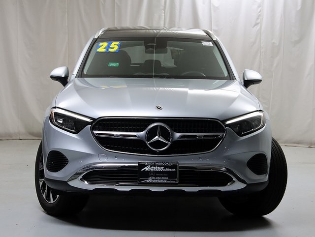2025 Mercedes Benz GLC 350e 4MATIC photo 4