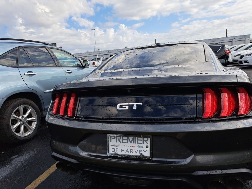 2018 Ford Mustang GT Premium photo 4