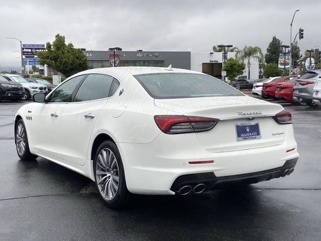 2022 Maserati Quattroporte Modena photo 4