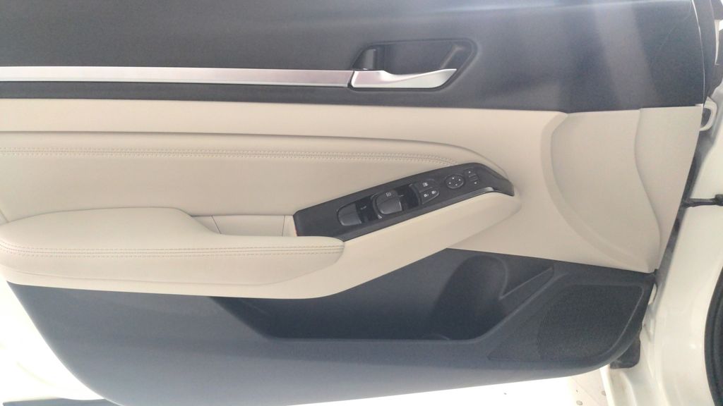 2023 Nissan Altima 2.5 SV photo 20