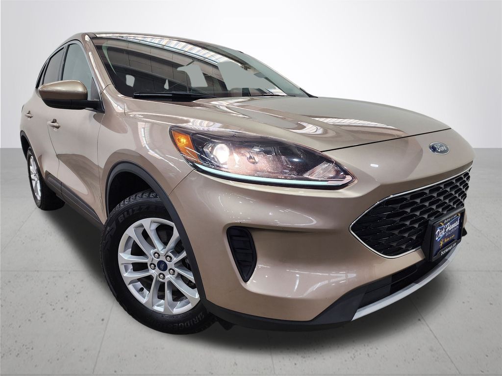 2020 Ford Escape SE photo 3