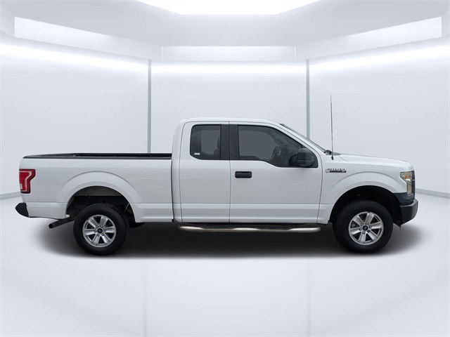 2016 Ford F-150 XL photo 2