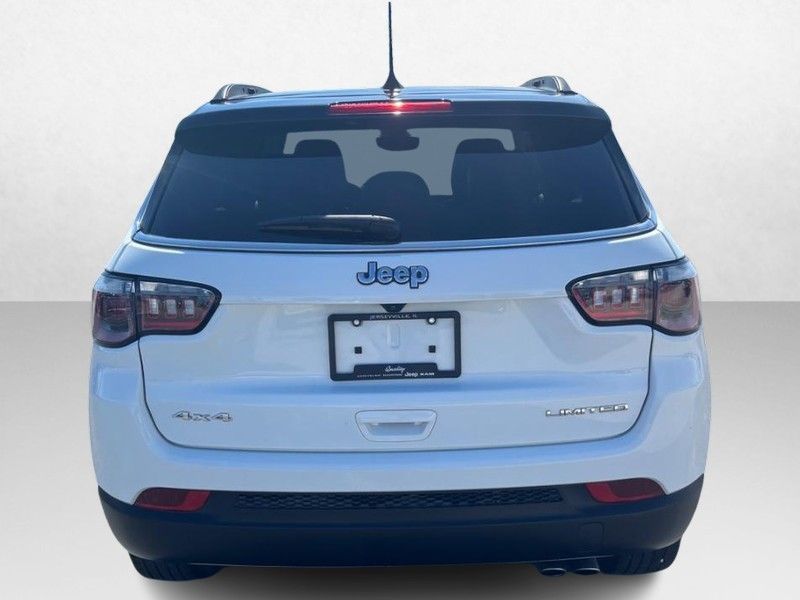 2022 Jeep Compass Limited photo 4