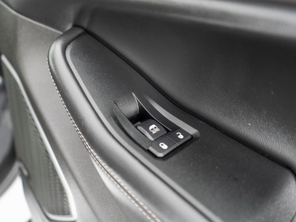2024 Jeep Cherokee Limited 4xe photo 9