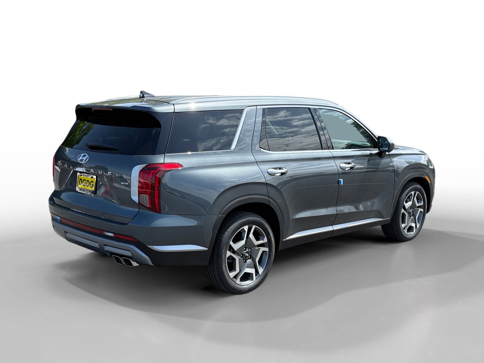 New 2025 Steel Graphite Hyundai SEL Premium AWD image 5