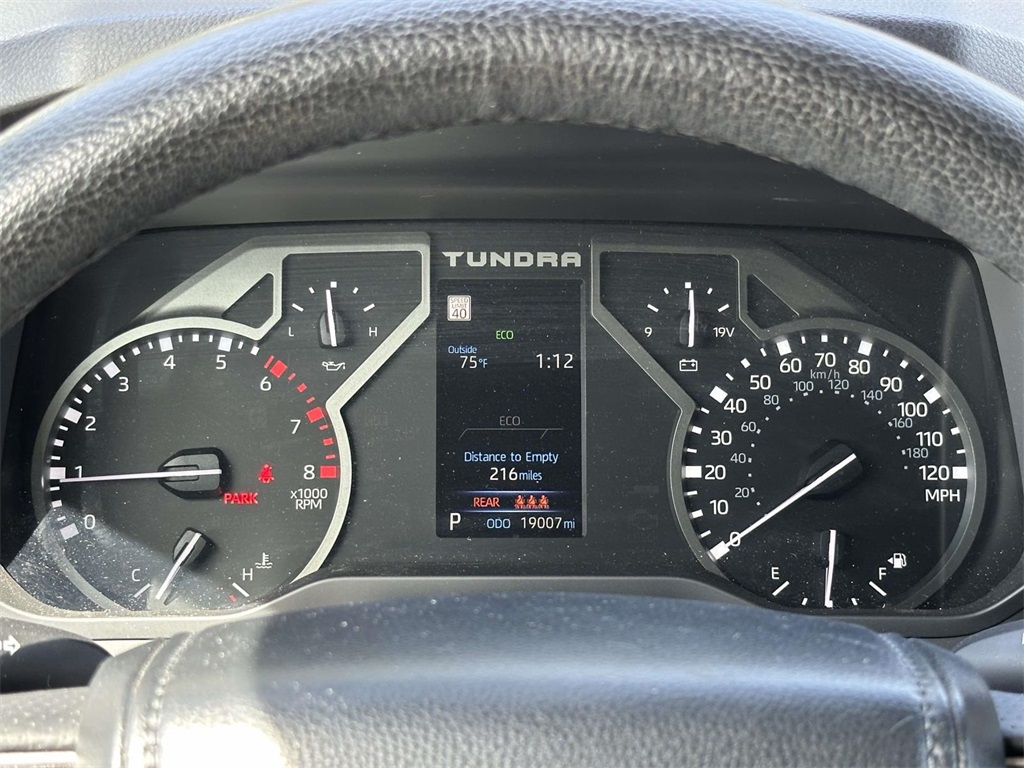 2023 Toyota Tundra SR5 CrewMax photo 9