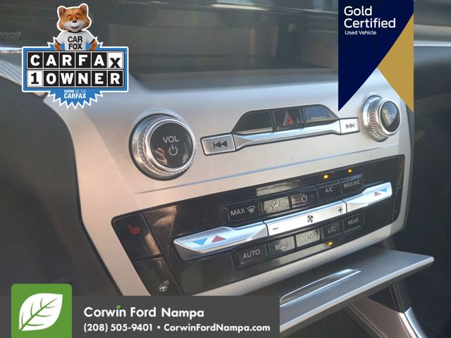 2022 Ford Explorer XLT photo 16
