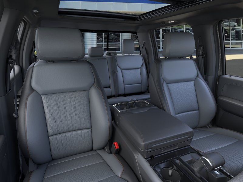 2025 Ford F-150 Lightning Lariat photo 10