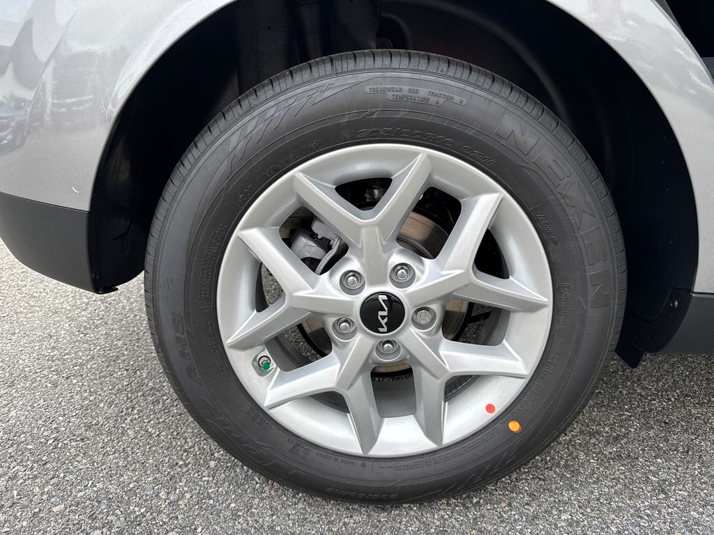 2025 Kia Soul LX S photo 14