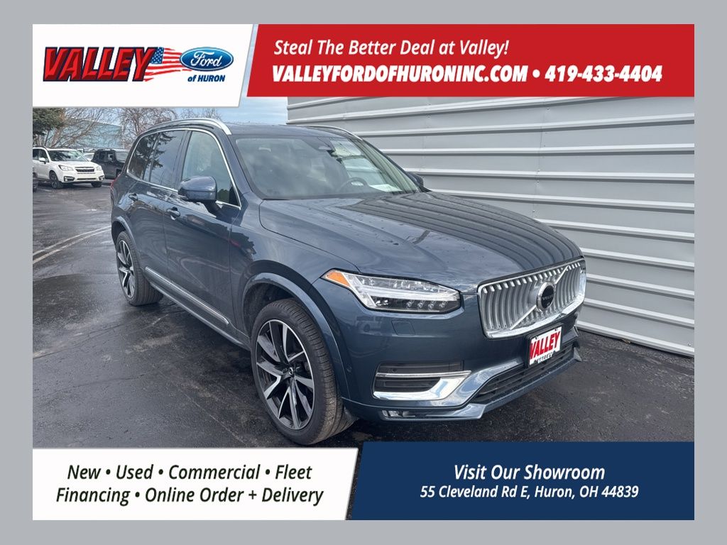 2025 Volvo XC90 Plus's photo