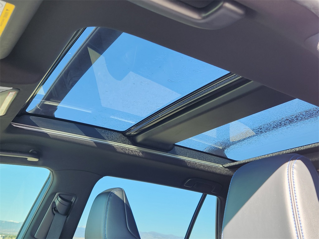 2020 Toyota RAV4 Hybrid XSE photo 29