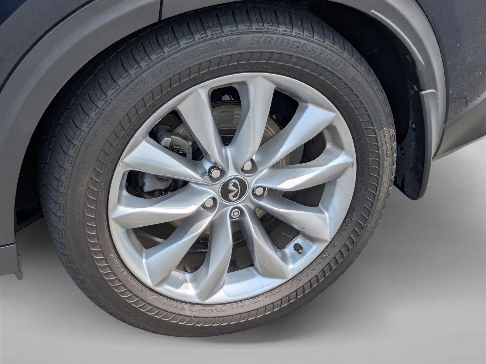 2019 Infiniti QX50 Luxe photo 22