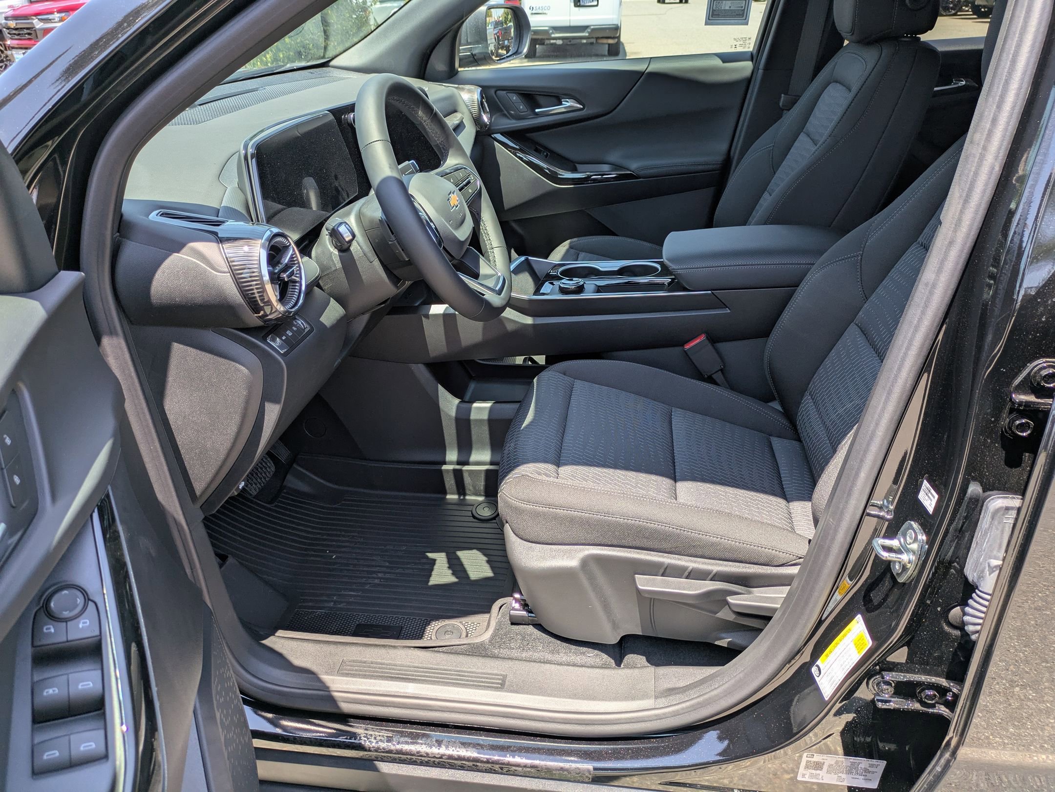2026 Chevrolet Equinox LT photo 11