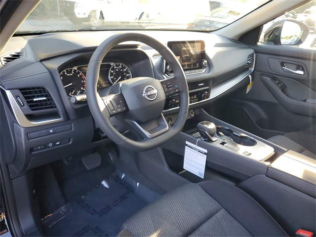 2026 Nissan Rogue SV photo 3