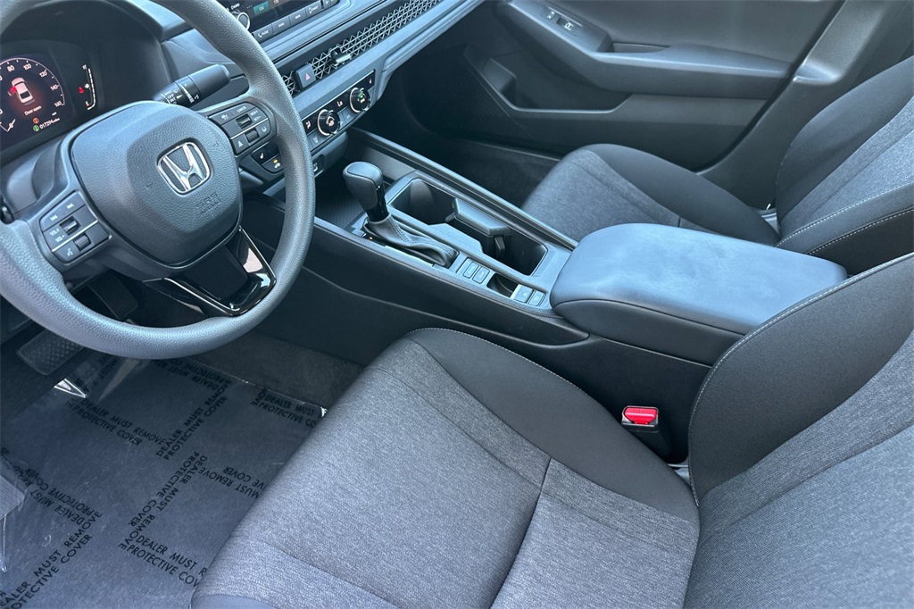 2023 Honda Accord EX photo 13