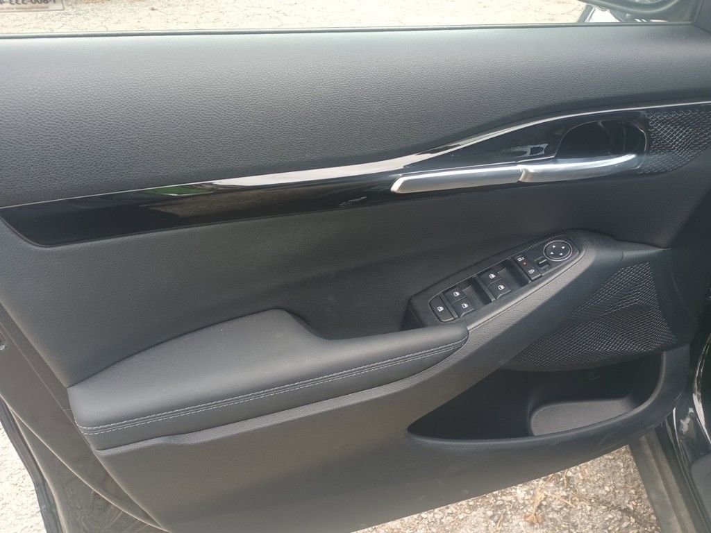 2024 Kia Seltos X-Line photo 7