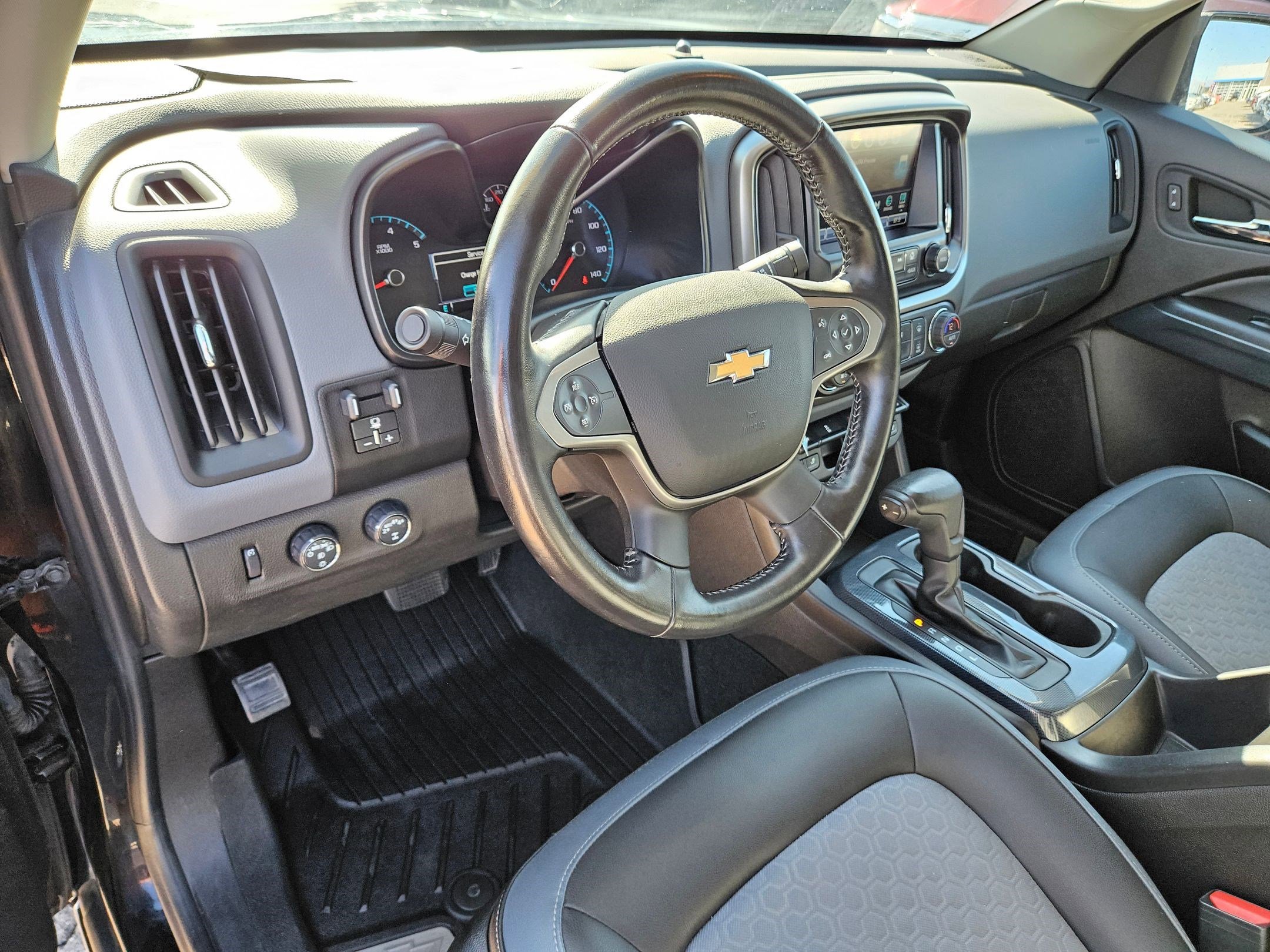 2018 Chevrolet Colorado Z71 photo 11
