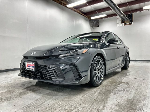 2026 Toyota Camry SE's photo