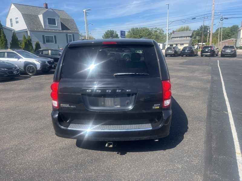 2019 Dodge Grand Caravan SXT photo 2