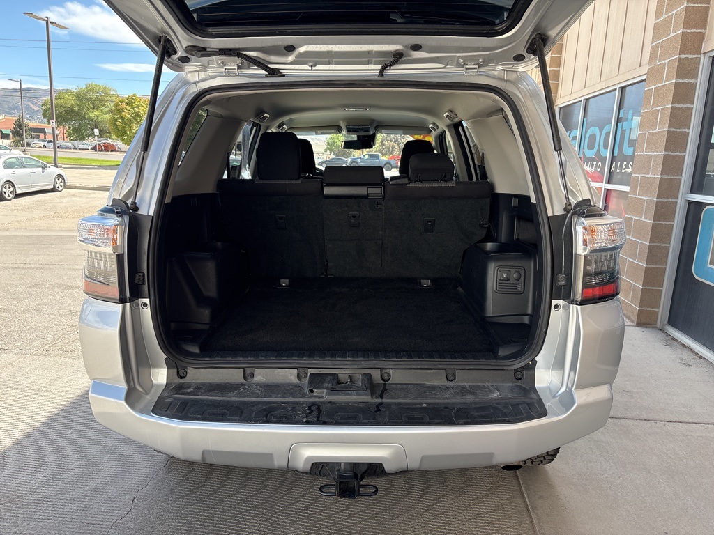 2024 Toyota 4Runner SR5 photo 6