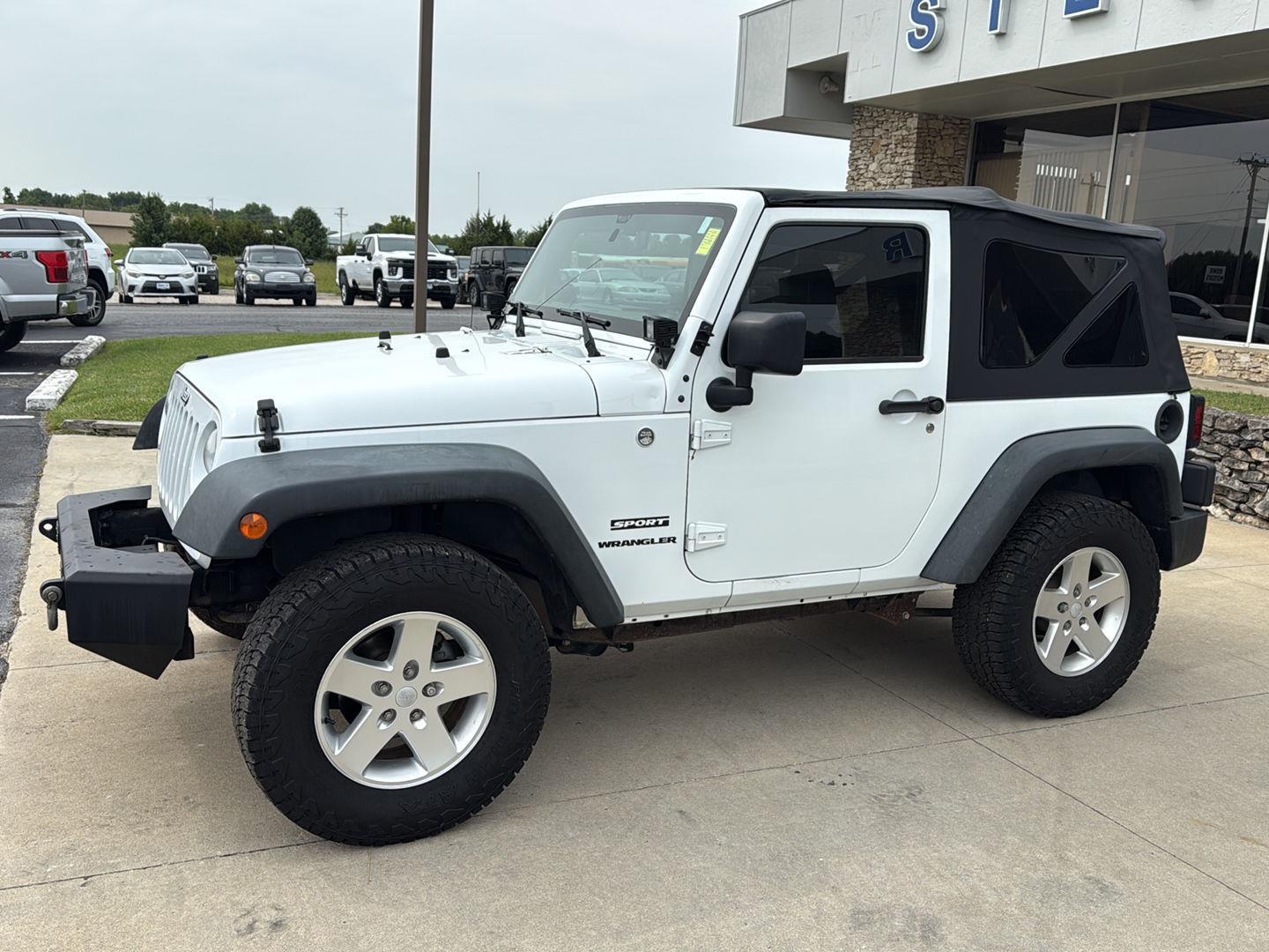 2015 Jeep Wrangler Sport photo 4