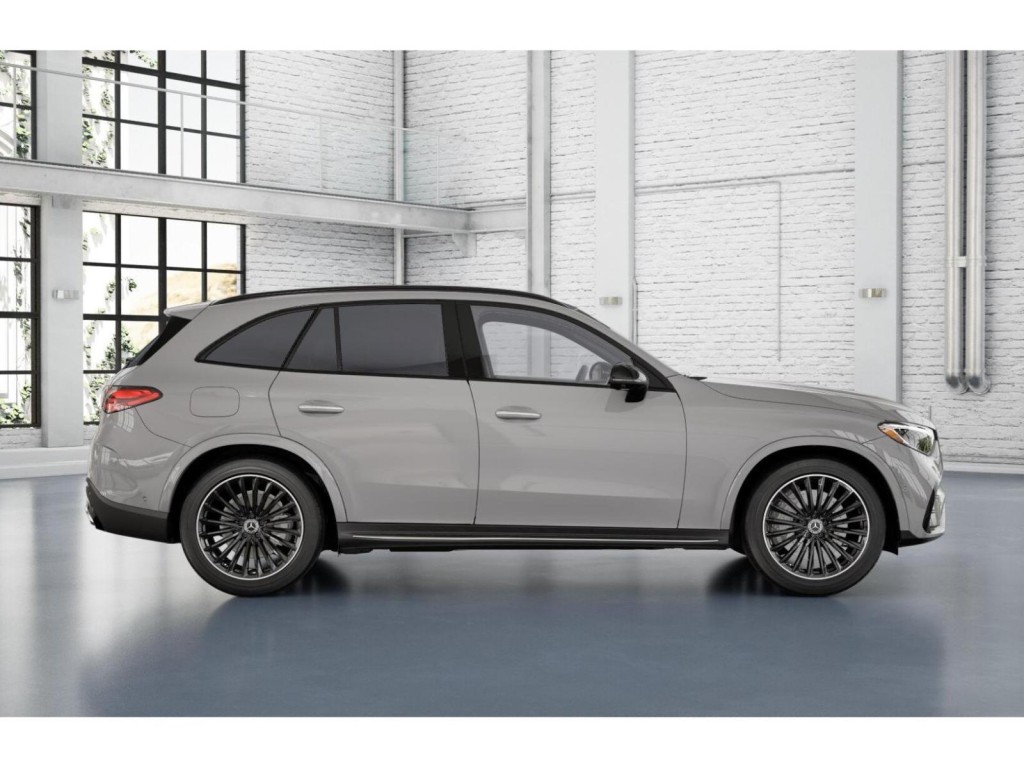 2026 Mercedes Benz GLC 300 photo 2