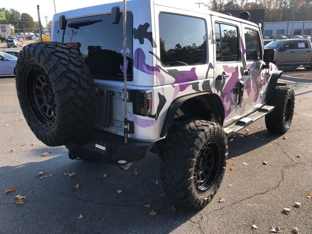 2012 Jeep Wrangler Unlimited Sahara photo 3