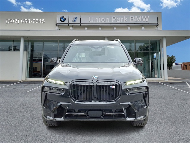 2026 Bmw X7 M60i photo 2