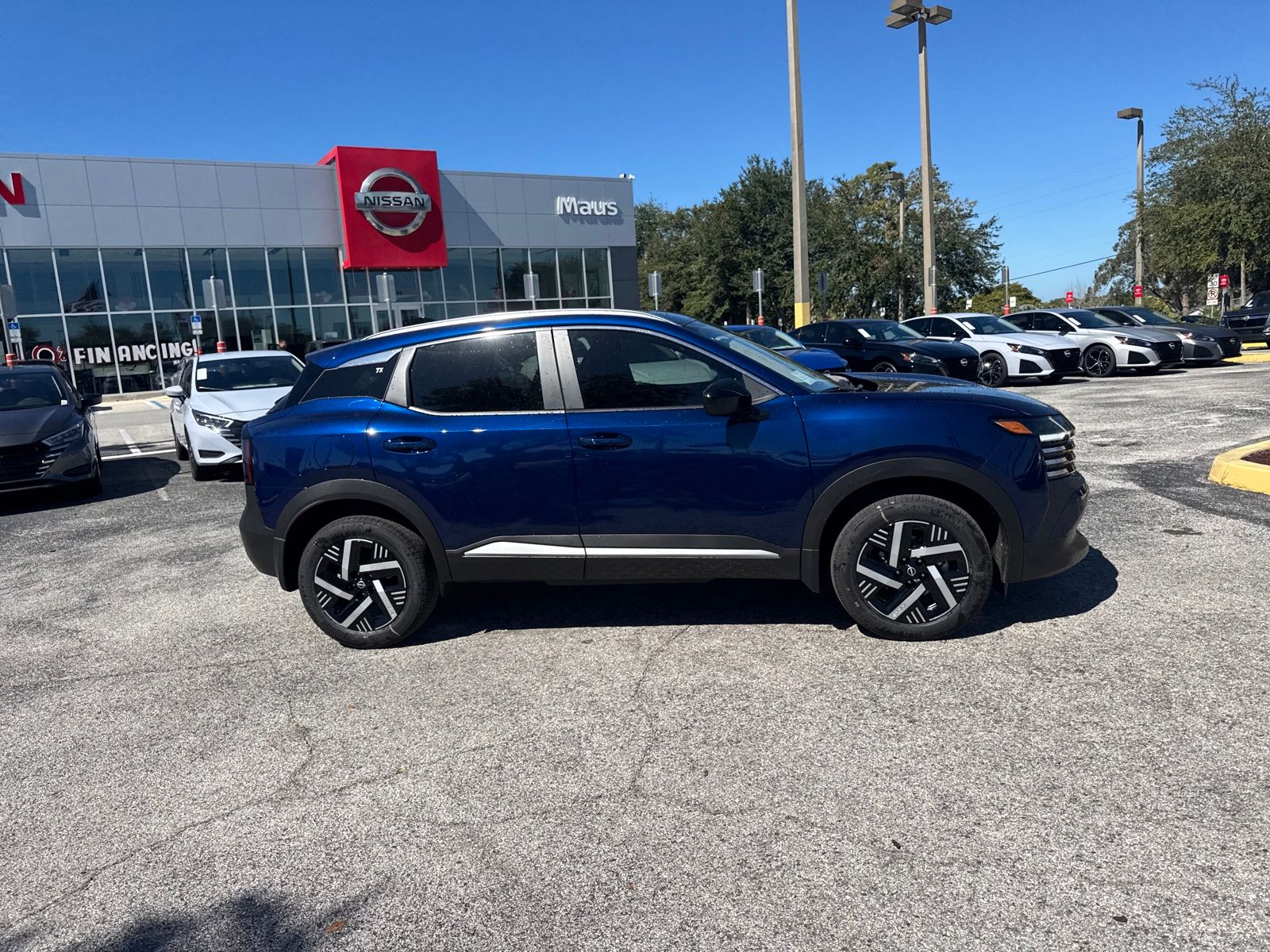 2026 Nissan Kicks SV photo 4