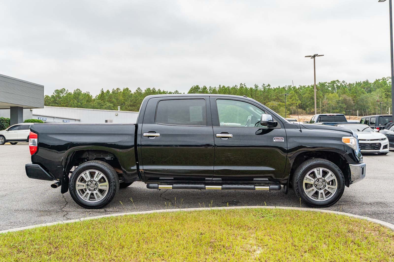 2016 Toyota Tundra 1794 Edition photo 8