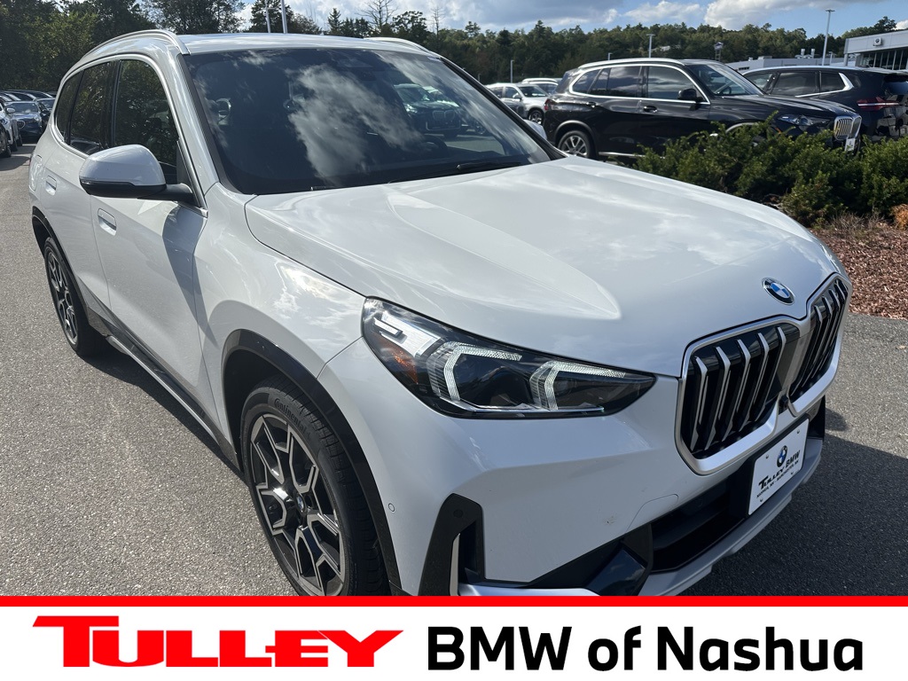 2026 BMW X1 28i's photo