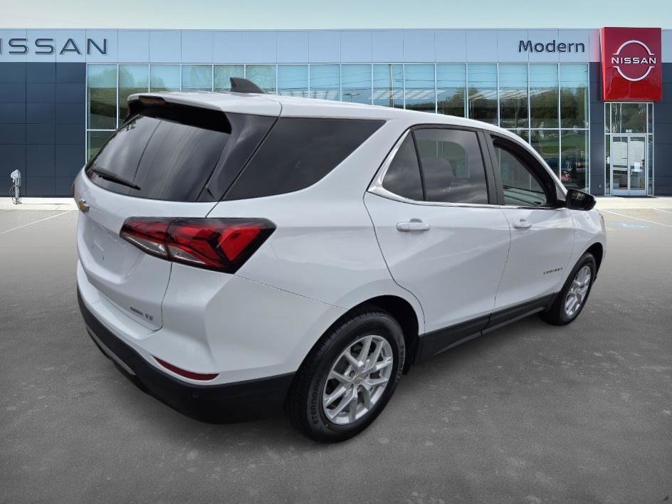 2023 Chevrolet Equinox LT photo 3