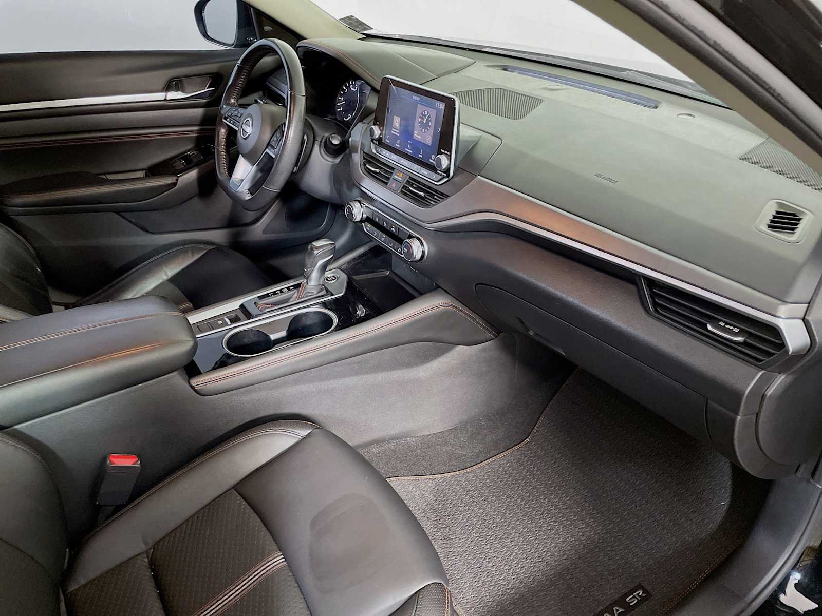 2023 Nissan Altima 2.5 SR photo 26