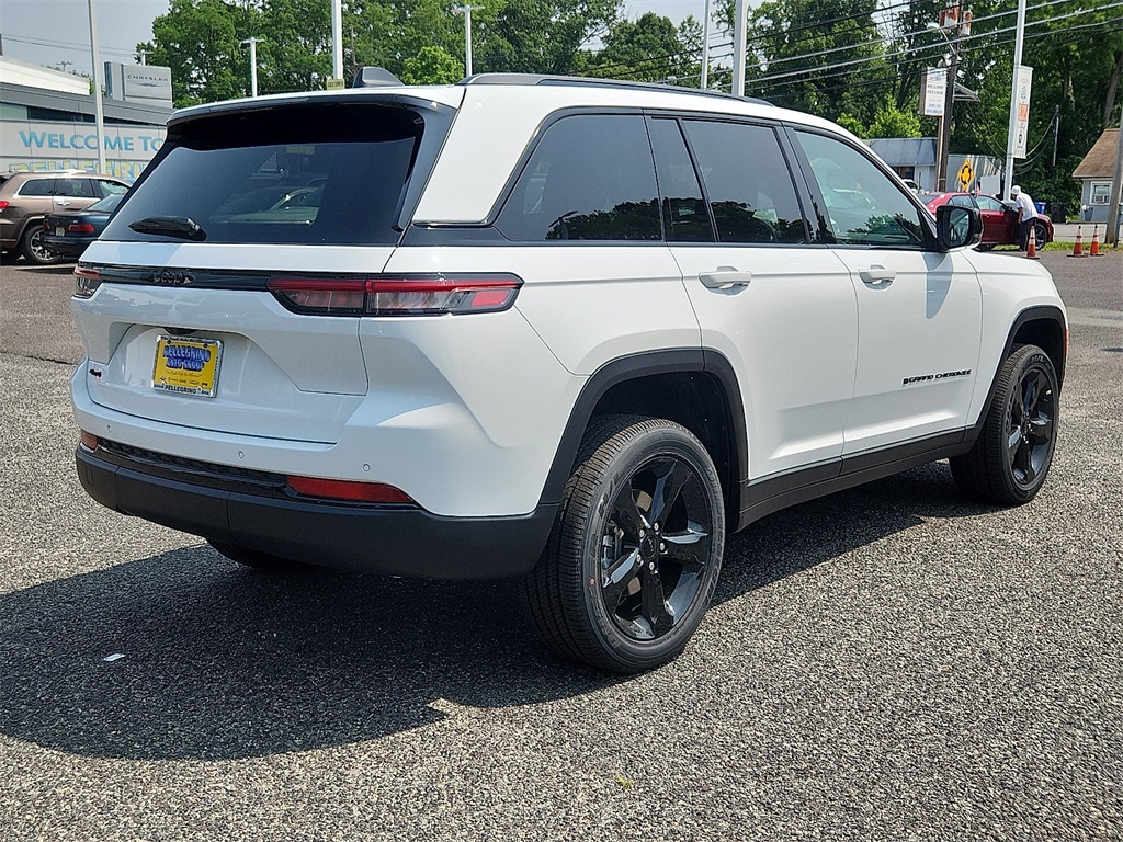 2025 Jeep Grand Cherokee Altitude X photo 4