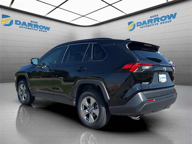 2023 Toyota RAV4 XLE photo 2