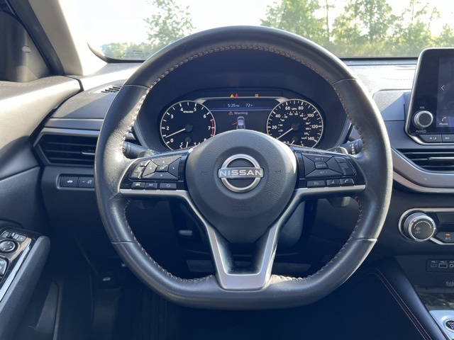 2023 Nissan Altima 2.5 SR photo 5