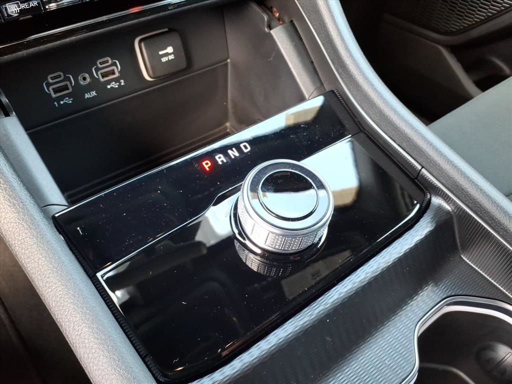 2025 Jeep Grand Cherokee Laredo Altitude photo 15