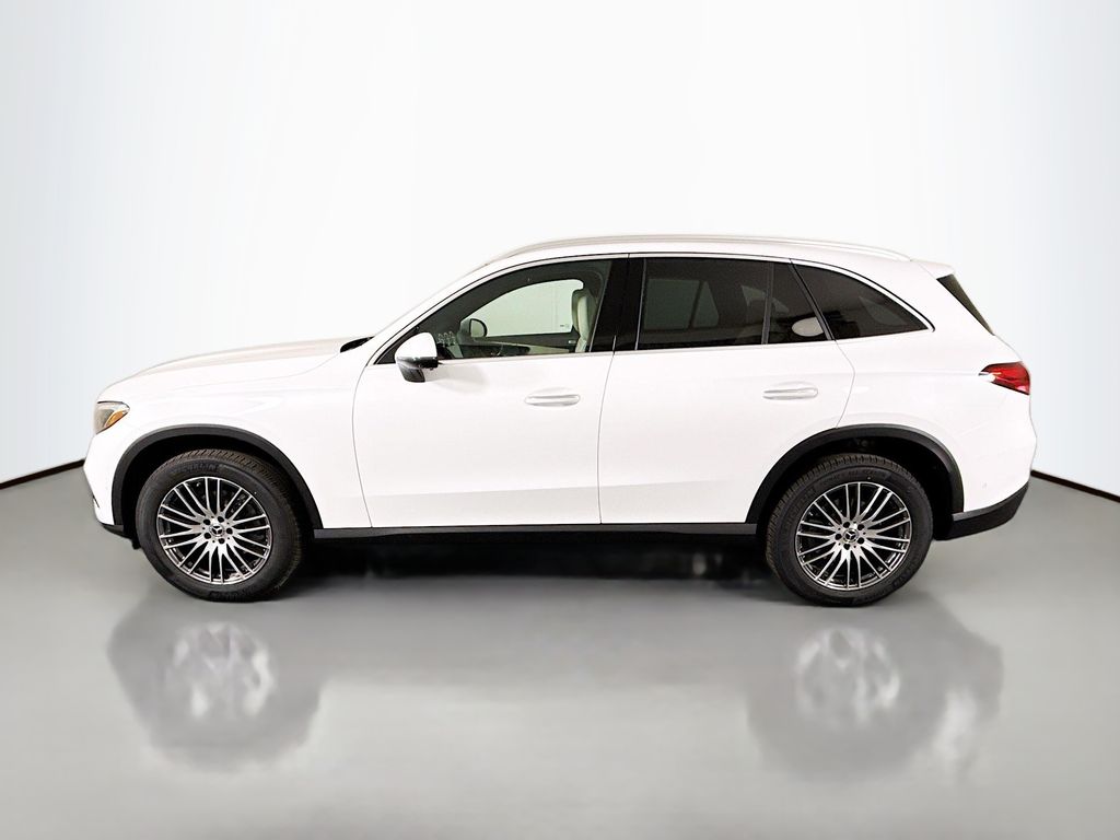 2026 Mercedes Benz GLC 300 4MATIC photo 4