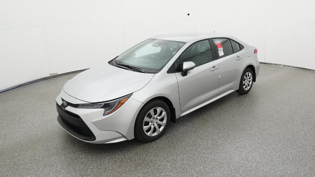 2026 Toyota Corolla LE's photo