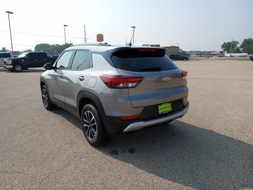 2024 Chevrolet Trailblazer LT photo 9