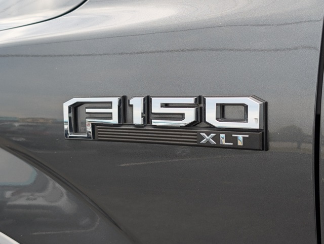 2017 Ford F-150 XLT photo 30