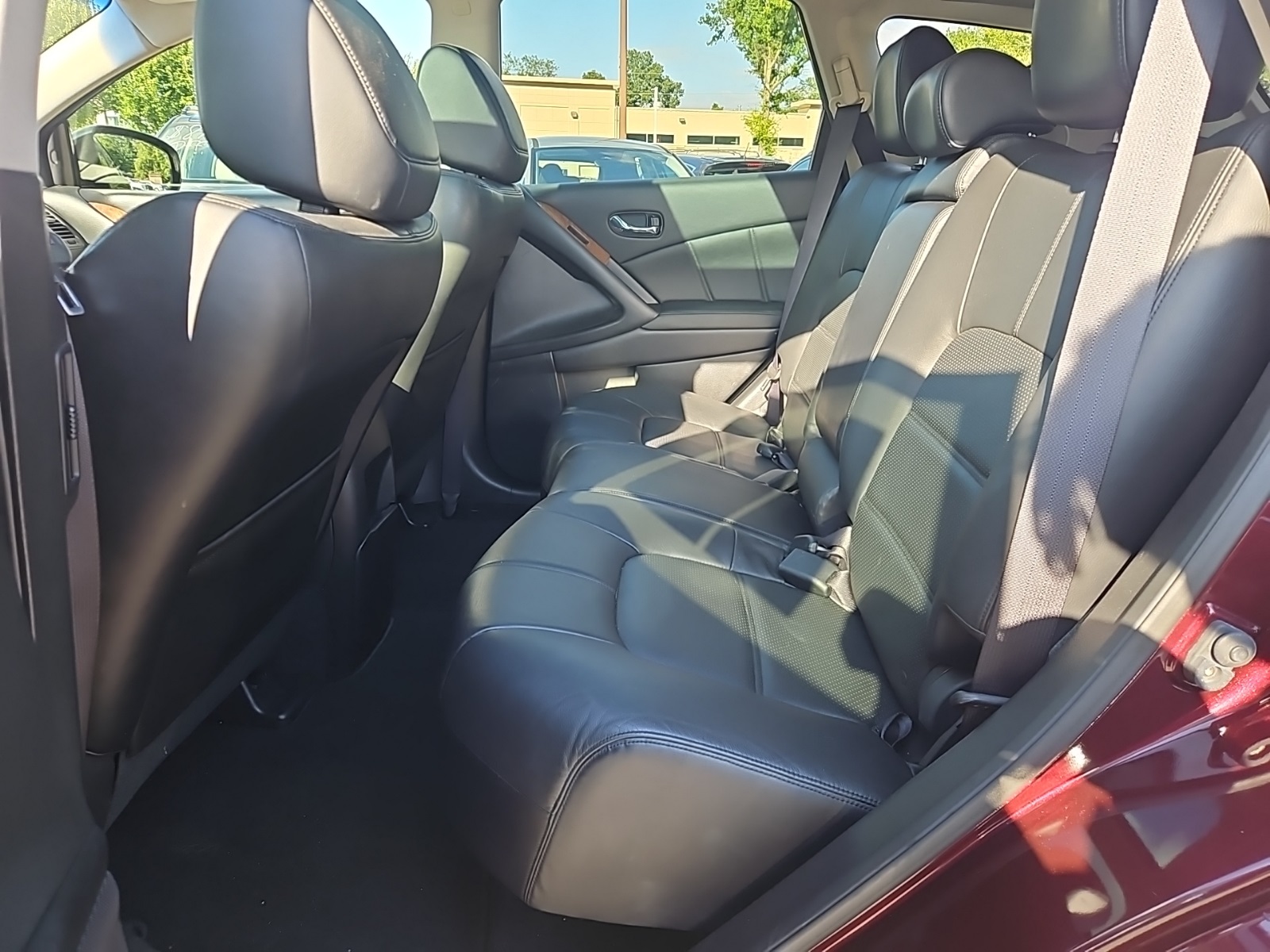 2014 Nissan Murano LE photo 3