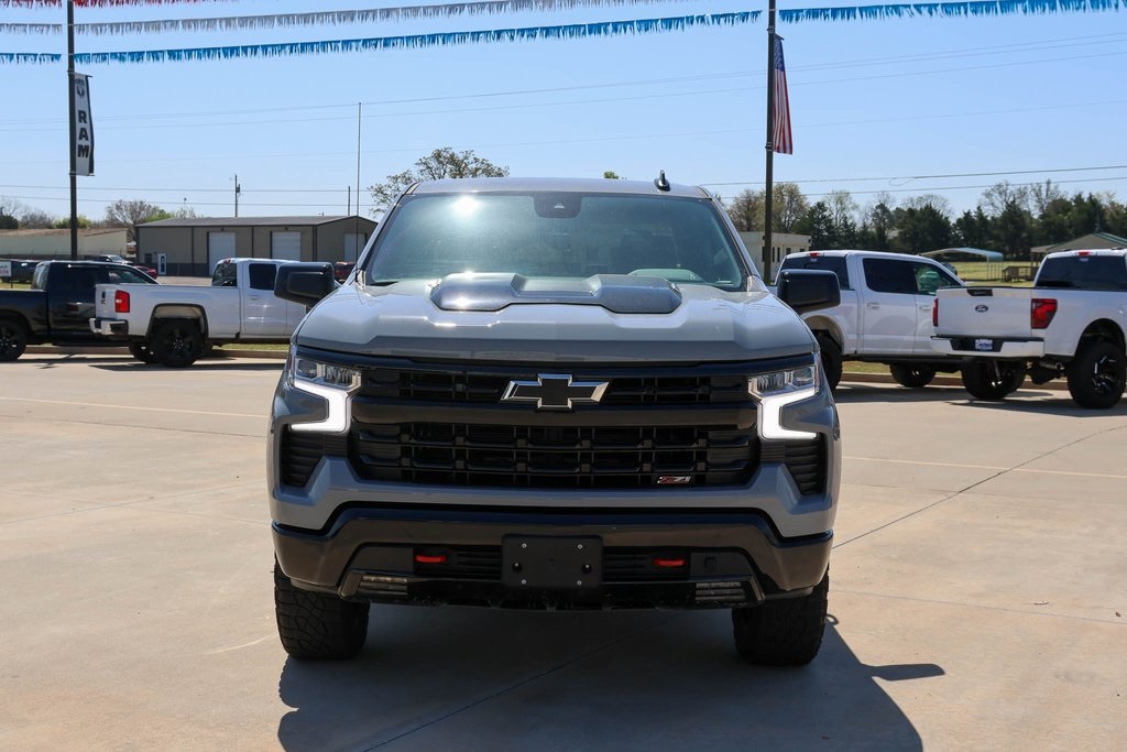 2024 Chevrolet Silverado 1500 LT Trail Boss photo 2
